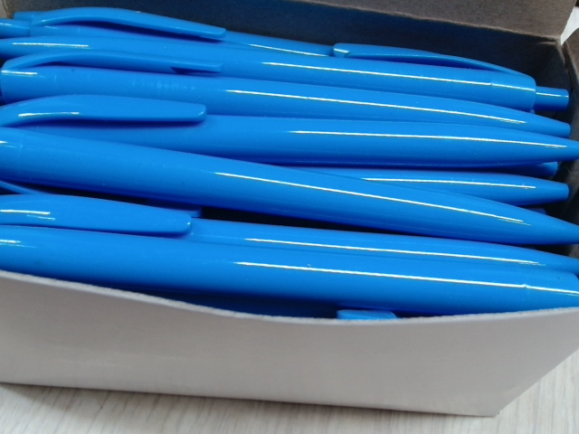 Ручка шариковая пластиковая Air