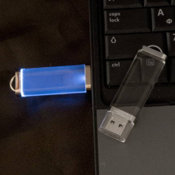 USB-Flash накопитель (флешка) прозрачная "SHINE" из акрила,  4 Gb, с