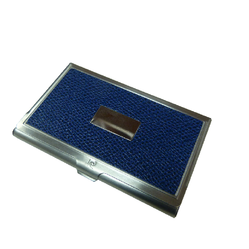 Визитница Pierre Cardin. Корпус- металл, иск.кожа. Размер 9,3 х 6,0 х 0,8 см. Цвет - синий.