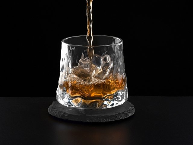 Вращающийся бокал для виски на сланцевом костере Bromo