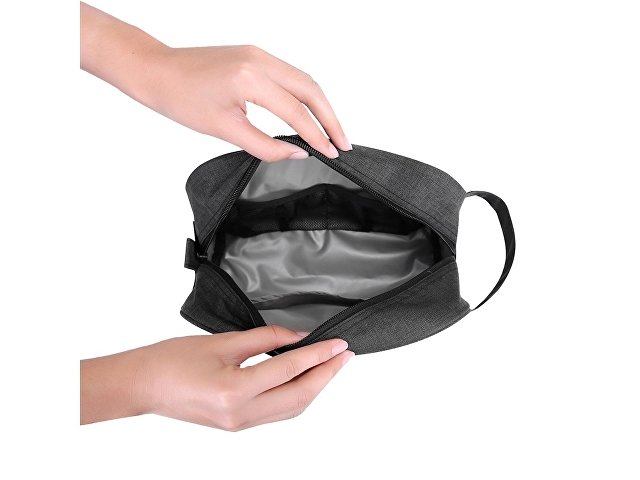 Дорожный несессер District