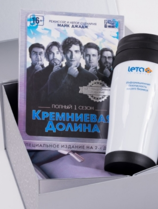 Новогодний набор для IT компании Leta