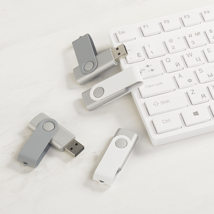 Флеш-карта "Vostok", объем памяти 16Gb, оранжевый, покрытие soft touch