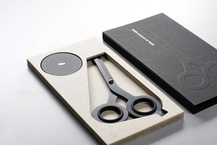 Настольные ножницы на магнитной подставке SCISSORS
