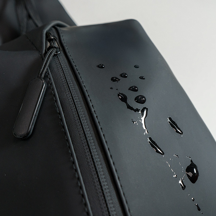 Сумка на плечо водостойкая "Sling", чёрный, 33 х 18 х11 см, 100% полиуретан