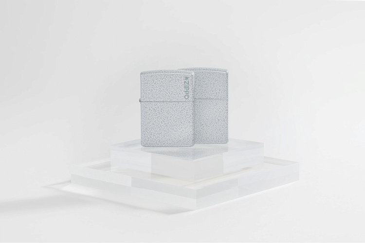 Зажигалка ZIPPO Logo с покрытием Glacier, латунь/сталь, белая, матовая, 38x13x57 мм