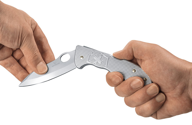 Нож охотника VICTORINOX Hunter Pro M Alox 130 мм, 4 функции, с фиксатором лезвия, серебристый