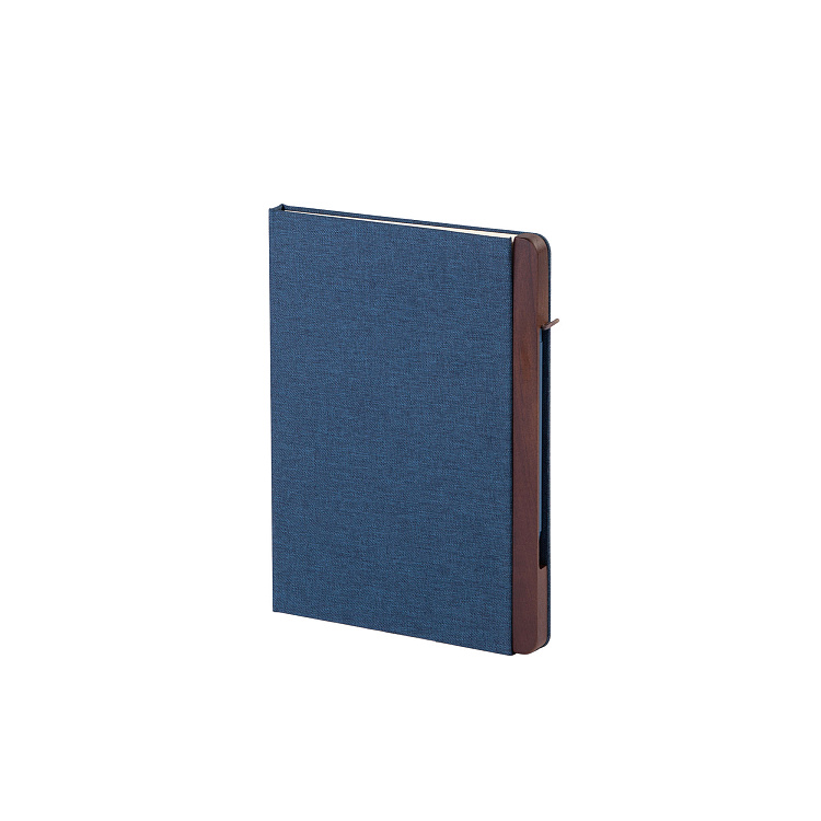 Блокнот с ручкой в ореховом магнитном пенале