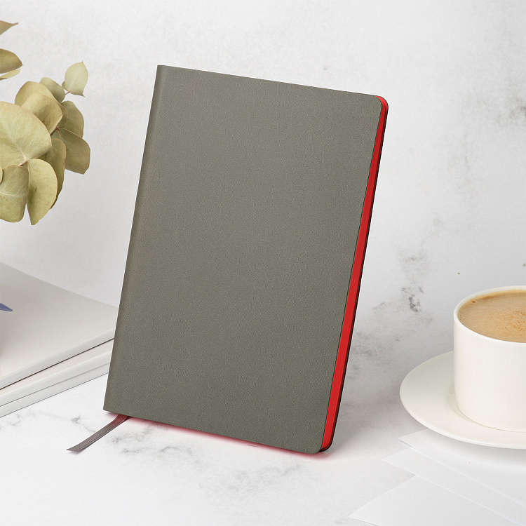 Ежедневник Latte soft touch недатированный