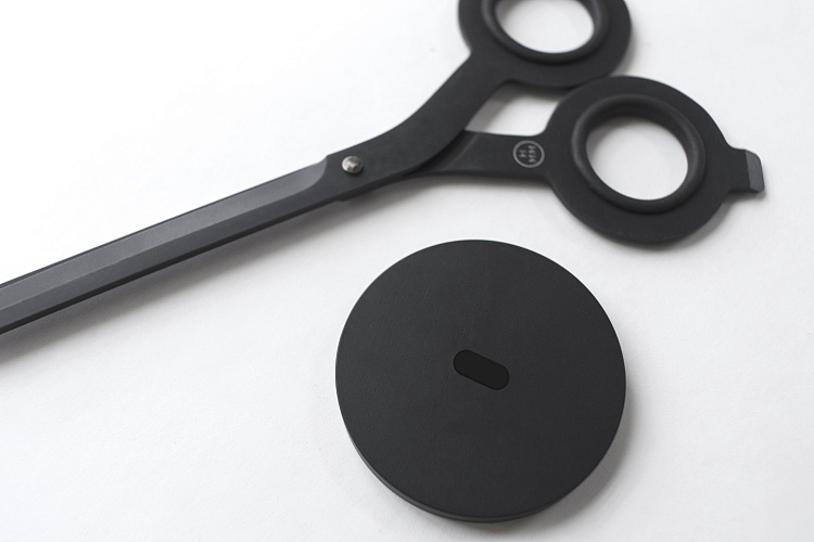 Настольные ножницы на магнитной подставке SCISSORS
