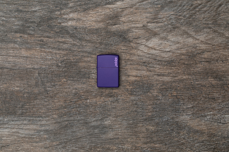 Зажигалка ZIPPO Classic с покрытием Purple Matte, латунь/сталь, фиолетовая, матовая, 38x13x57 мм