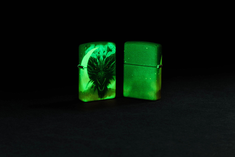 Зажигалка ZIPPO Dragon Design с покрытием Glow In The Dark Green, латунь/сталь, черная, 38x13x57 мм