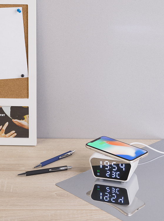 Настольные часы "Smart Clock" с беспроводным (10W) зарядным устройством, будильником и термометром