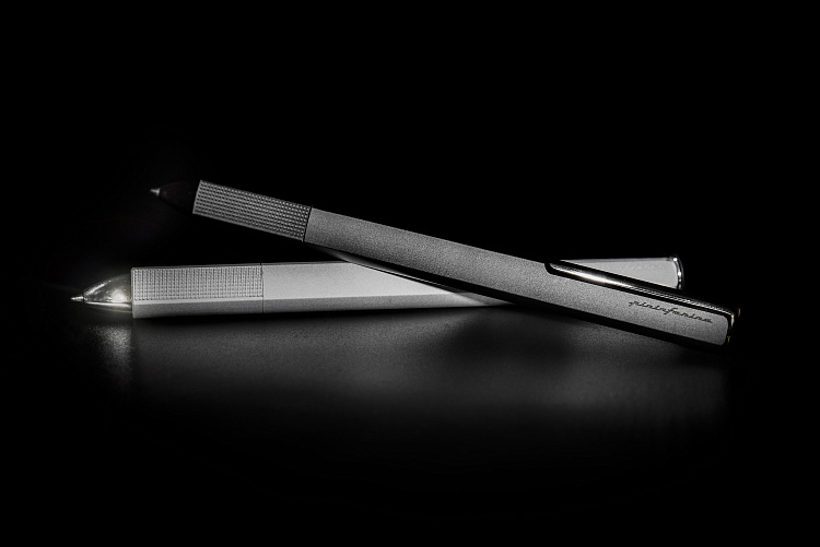 Шариковая ручка Pininfarina PF One