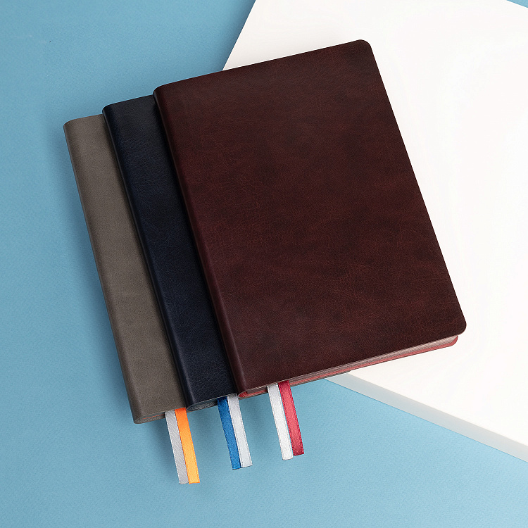 Ежедневник Voyage недатированный