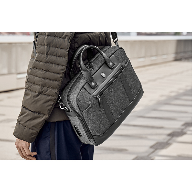 Портфель VICTORINOX Architecture Urban2 Briefcase 15'', серый, полиэстер/кожа, 42x13x31 см, 16 л