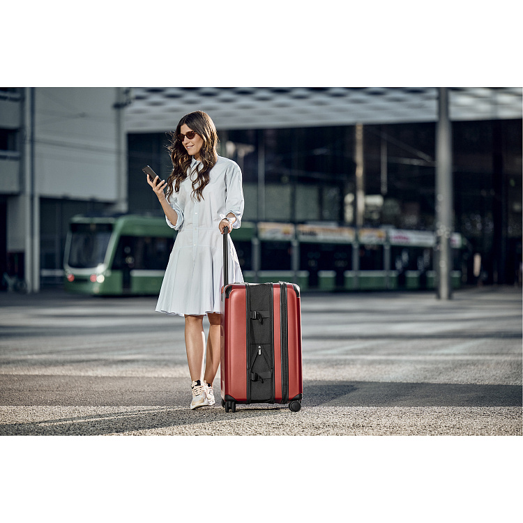 Чемодан VICTORINOX Spectra™ 3.0 Exp. Medium Case, красный, поликарбонат Sorplas™, 46x30x69 см, 81 л