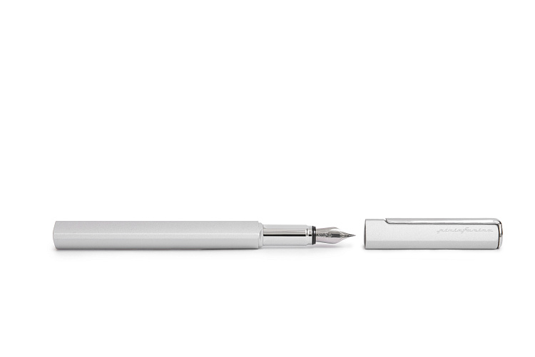 Перьевая ручка Pininfarina PF One