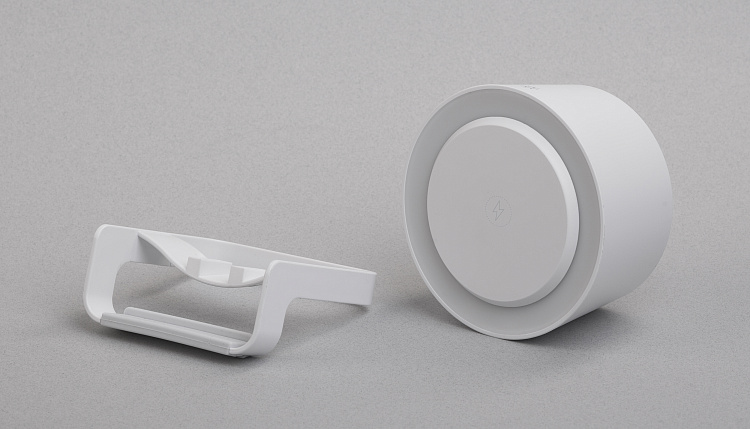 Bluetooth колонка-подставка "Smart Sound" с беспроводным (10W) зарядным устройством и подсветкой