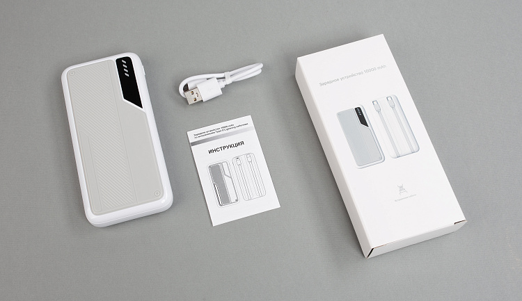 Зарядное устройство "Connect" 10000 mAh со встроенными Type-C/Lightning кабелями