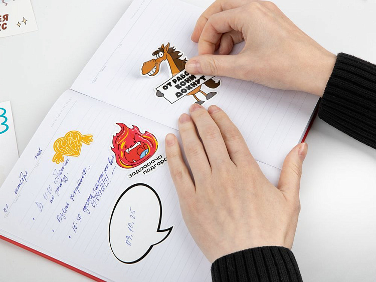 Наклейки из ПВХ Sticker Pack на заказ