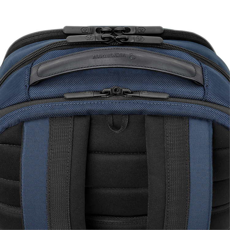 Рюкзак VICTORINOX Altmont Professional Essential Laptop Backpack 15'', синий, полиэфир, 34x27x43 см, 24 л
