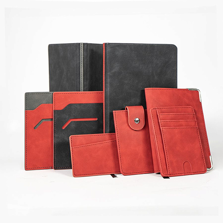 Ежедневник недатированный Muse, зеленый, А5, с декоративной коричневой полосой, блок в линейку