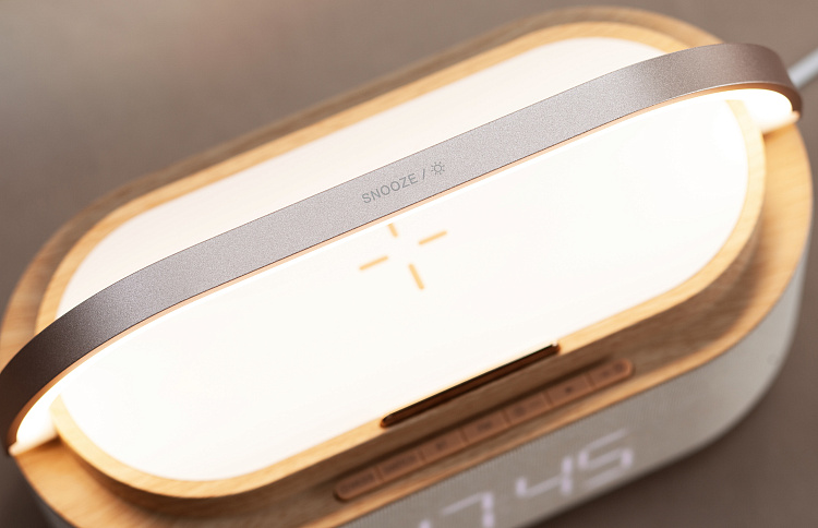 Bluetooth стерео-колонка "Smart Band" 10Вт (2х5Вт) с беспроводным (15W) ЗУ, лампой, часами, FM радио