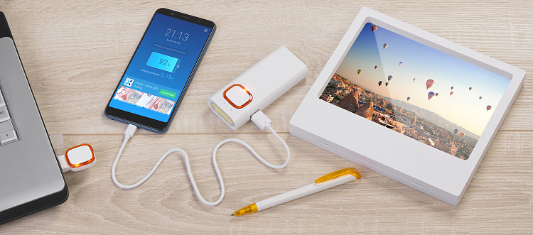 Флеш-карта с подсветкой логотипа, объем памяти 16GB