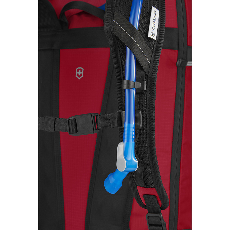 Рюкзак VICTORINOX Altmont Active L.W. Compact Backpack, красный, 100% нейлон, 28x17x44 см, 18 л