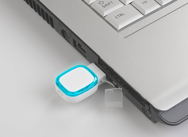 Флеш-карта с подсветкой логотипа, объем памяти 16GB