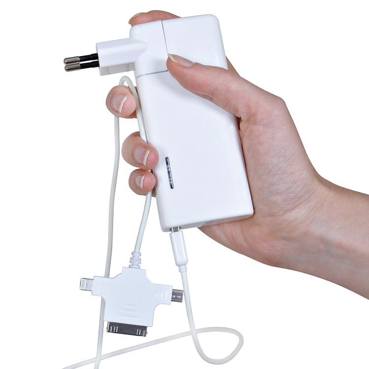 Универсальное зарядное устройство "Connector" (6000mAh)