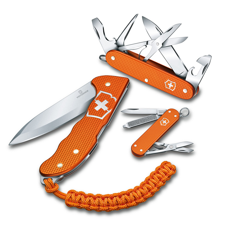 Нож охотника VICTORINOX Hunter Pro Alox LE 2021 130 мм, 4 функции, с фиксатором лезвия, оранжевый