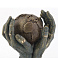 Скульптура "Мир в твоих руках"